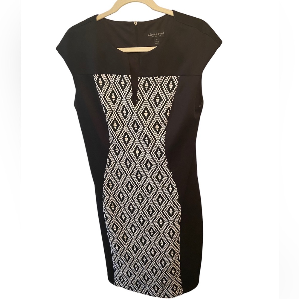 Connected Apparel Black White Sheath Dress Size 12 Geometric Panel